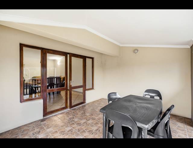 2 BEDROOM APARTMENT FOR SALE IN BROADACRES